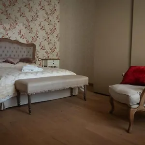 Apartamento Merulana Penthouse: 5 Minutes Walk From Colosseum, Roma